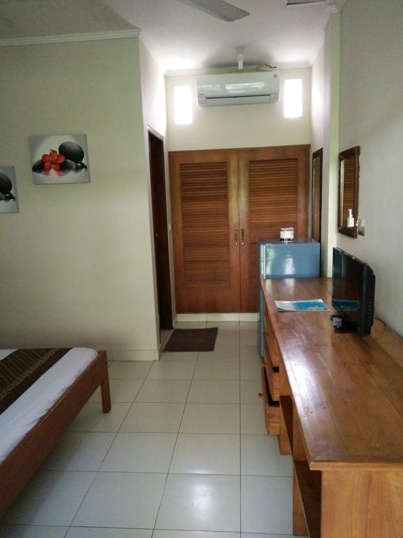 Secret Garden Inn Кута Экстерьер фото