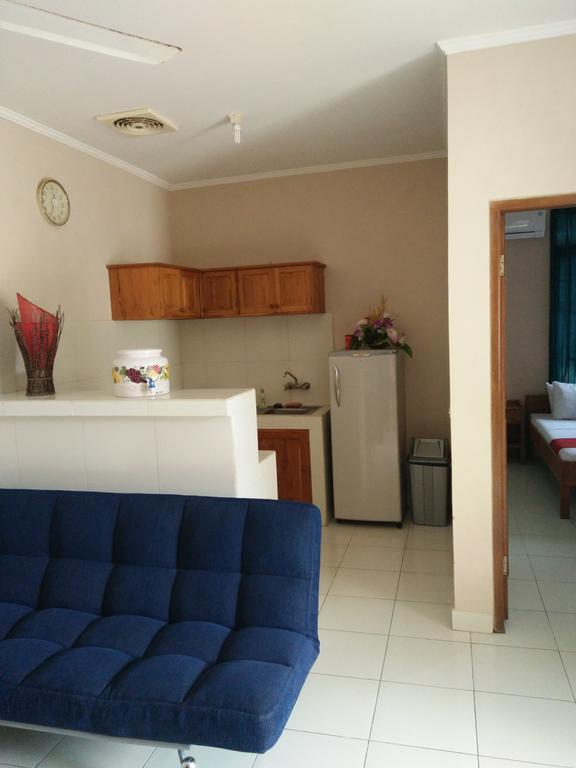 Secret Garden Inn Кута Экстерьер фото