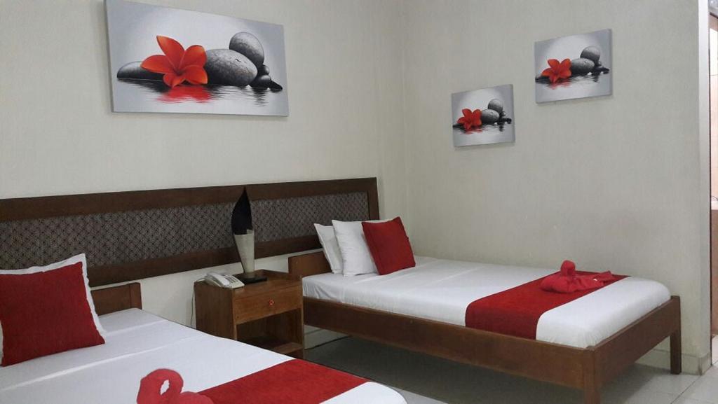 Secret Garden Inn Кута Экстерьер фото